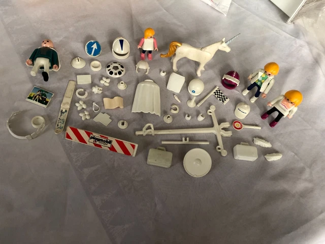 PLAYMOBIL LOT PERSONNAGES ACCESSOIRES LICORNE ORNEMENT vintage + récents