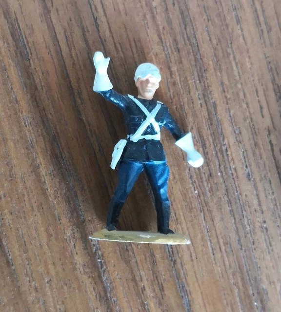 Set De 6 Figurines Perfex 743 - Gendarmes Et Manifestants - échelle 1/43 - Résine - Neuf