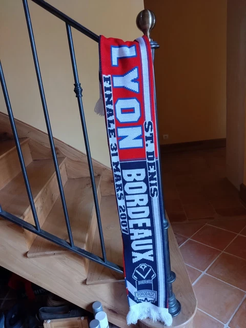Lot De 5 écharpes Girondins De Bordeaux Vintage - Finale Coupe De La Ligue - Supporter
