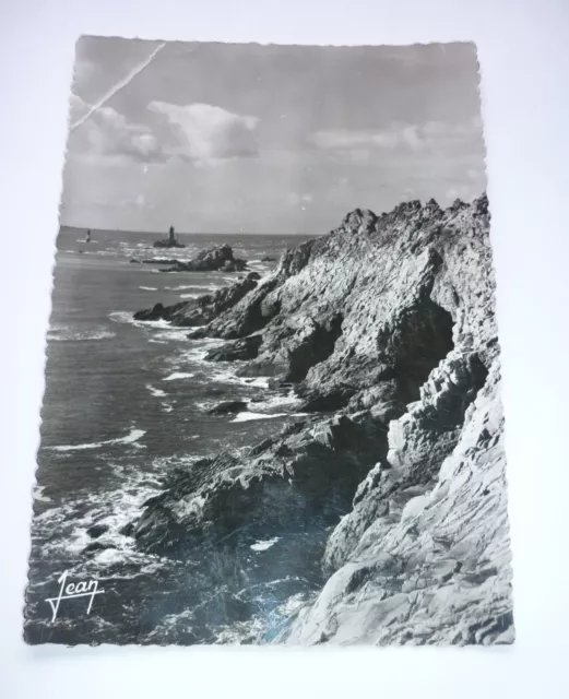 - CPA - POINTE DU RAZ - PHARE DE LA VIEILLE - BRETAGNE - 1953 écrite