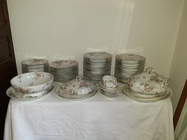 Ancien Service De Table En Porcelaine De Limoges Haviland Decor Fleuri 84 Pieces