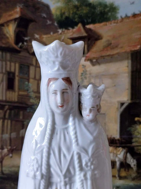 STATUE VIERGE MARIE NOTRE DAME DE MONTAIGU EN PORCELAINE VIEUX ...