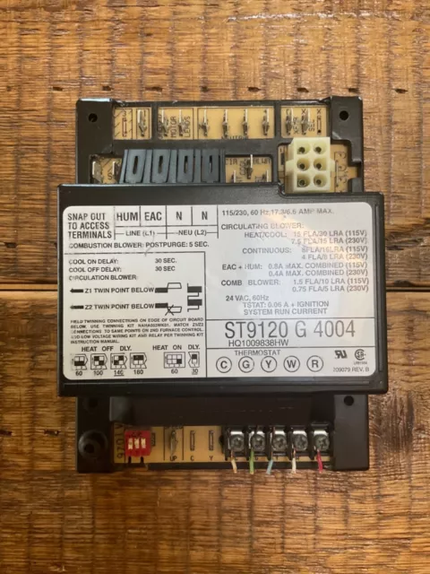 Furnace Control Circuit Board ST9120 G 4004 Honeywell