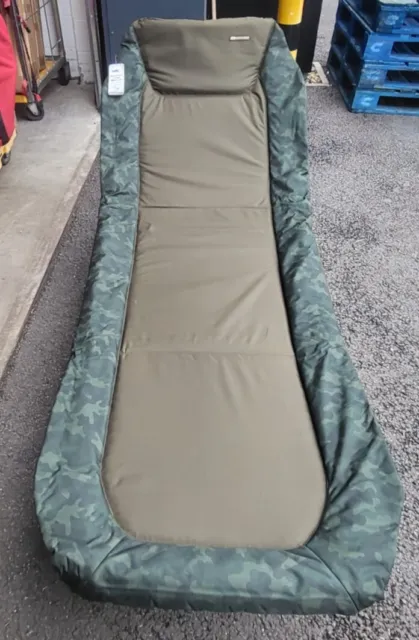 Carp Camping Camo Bedchair 6 Leg Deluxe Reclining Adjustable Bed Chair