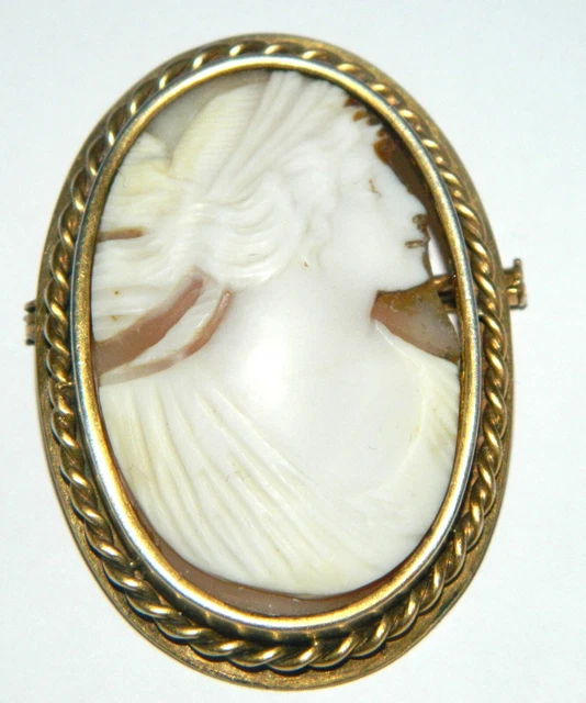 Broche Vintage Camée Calcaire – Années 60, Jolie, Occasion