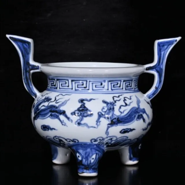 7.3" China old dynasty Porcelain xuande mark Blue white beast Three foot Burner