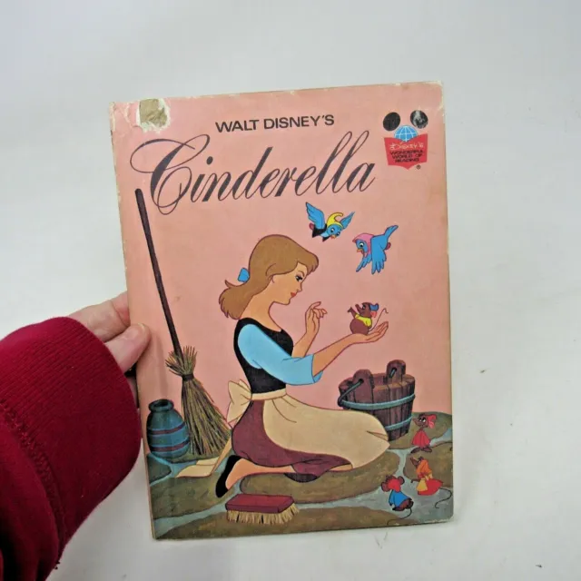 Vintage Walt Disney CINDERELLA Hardcover Book 1974 BCE