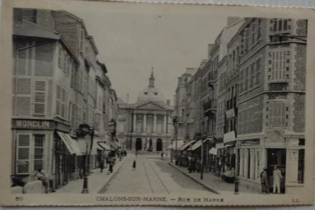 CHALONS SUR MARNE 51 cpa rue de Marne Animée Bon Etat 1917