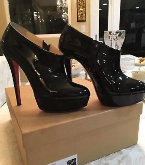 Christian Louboutin Moulage 140 Black Ankle Bootie High Heel Boots Patent 38.5/8