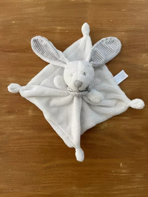 0/Doudou Lapin Plat Blanc Bandana Rayé Gris BB SIMBA TOYS