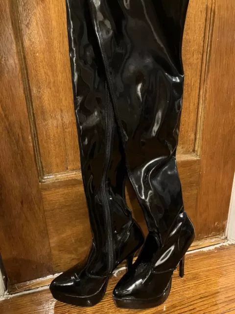 Pleaser online indulge 2000