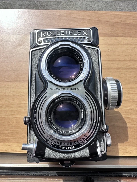 Rollei Rolleiflex 3.5F Modèle 3 - Objectif Carl Zeiss Planar 75mm F/3.5 - Pour Pièces/réparation
