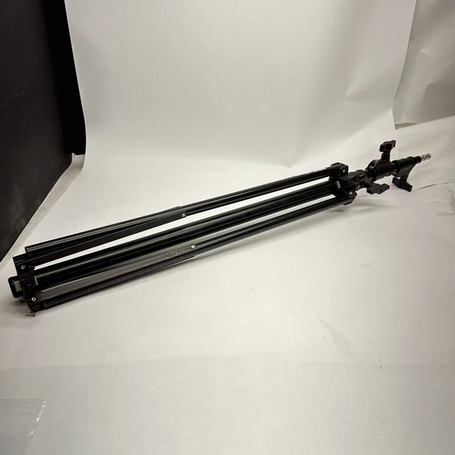 10 Foot Tall Manfrotto Avenger A0030B Professional Tripod 22 Pound Payload