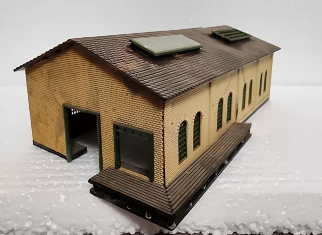 Heljan 1780 HO Scale Warehouse Building - Built / Assembled 7.5 in x 4.5 in