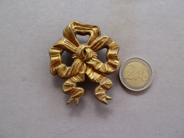 Broche Vintage En Métal Doré - Motif Ruban Noué Et Vase Avec Arabesques - Occasion