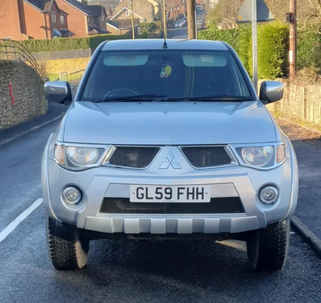 Mitsubishi L200 Animal 2010 2.5 diesel 4WD crew cab, reverse camera fitted