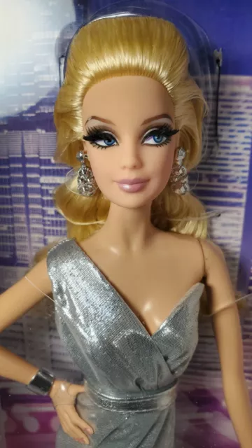 N ~ Nrfb Barbie ~ The Look City Shine Silver Dress Blonde Mackie Model Muse Doll