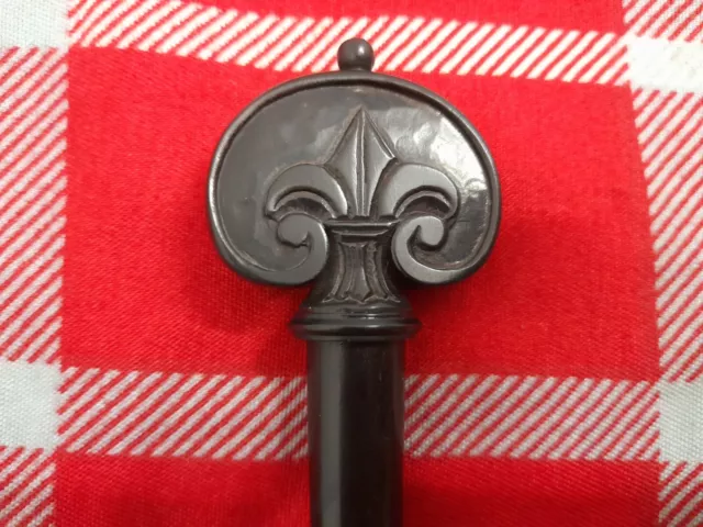 New Cello Hand Carved Pegs- 4/4 size with Fleur de lis design -  1 set 😀👌