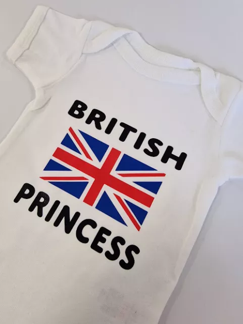 Gilet Union Jack Plain bianchi per babygrow - stampati - principessa britannica - bambina