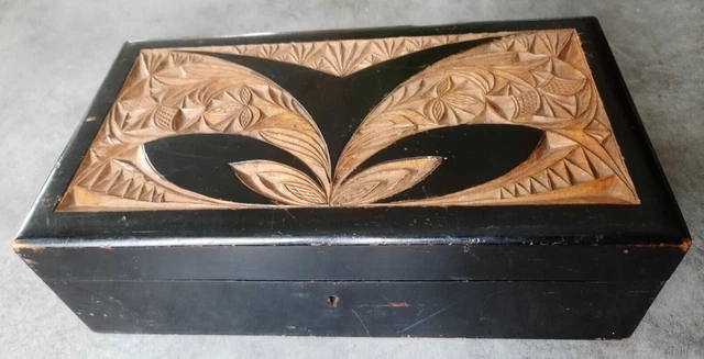 Ancienne Boîte à Bijoux En Bois Sculpté – Objet De Décoration Vintage, Occasion