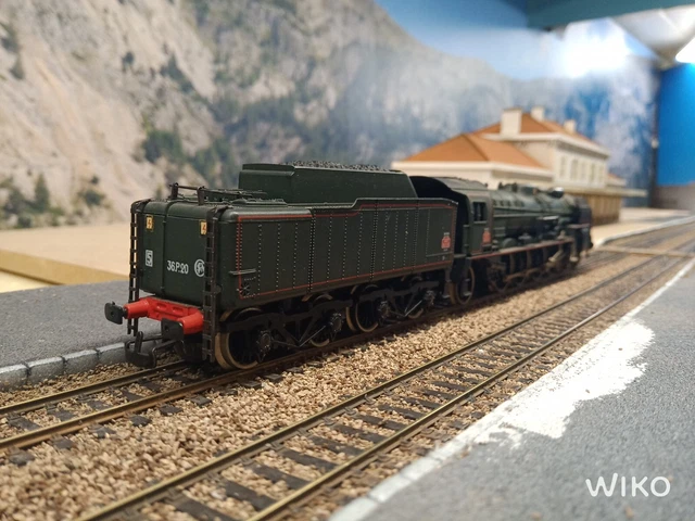Locomotive vapeur 241 A 59, verte, filets rouges | Trains de rêve