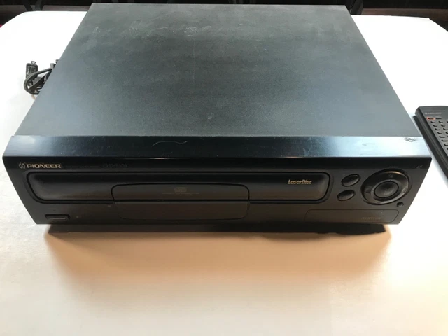Lecteur LaserDisc Pioneer CLD-S310F + 3 LaserDiscs - Photo, audio & vidéo Lecteur LaserDisc Pioneer CLD-S310F + 3 LaserDiscs - Photo, audio & vidéo