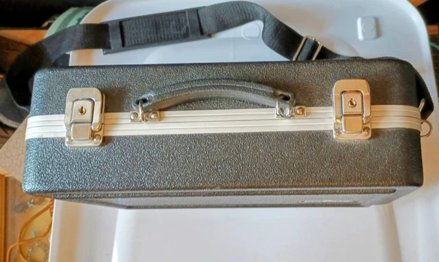 Selmer Bundy 577 Clarinet w/ Velvet Lined Case Vintage
