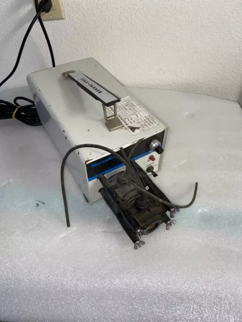 Cole Parmer MasterFlex Peristaltic Pump 7520-35 with 2 x 7014-52 Pump Heads