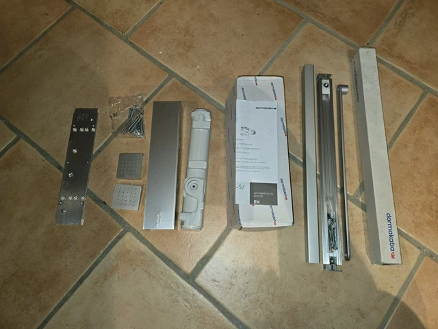 Dorma TS 93 Türschließer Mit Gleitschiene - Silber Für Innentüren