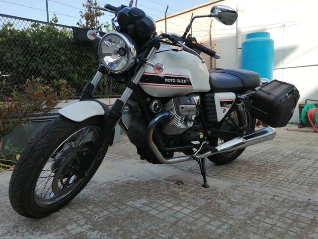 moto guzzi v7 classic moto guzzi v7 classic