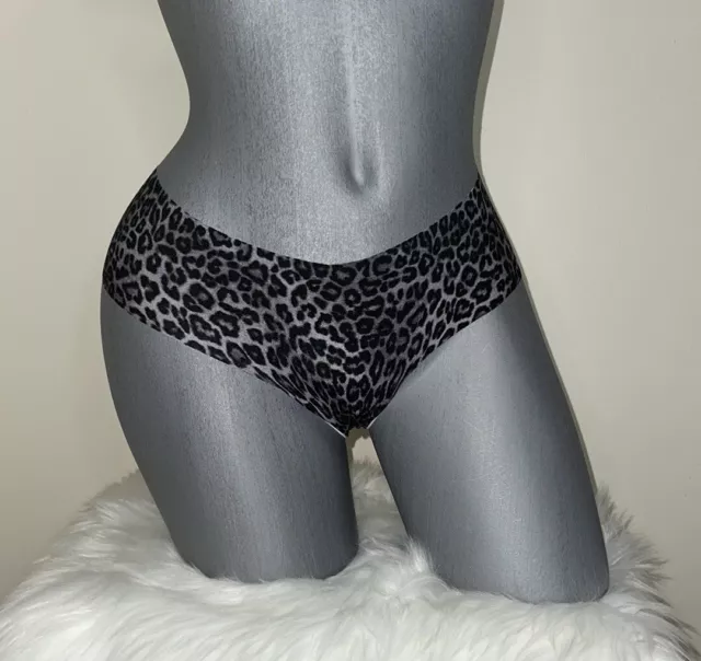 Victorias Secret Seamless NWT Lace Side No Show CHEEKSTER Panty
