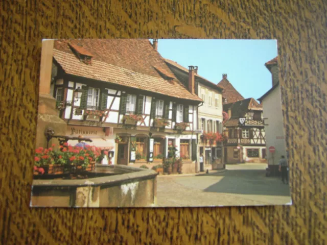 carte postale ribeauville (alsace) fontaine et vieilles maisons de la place de l