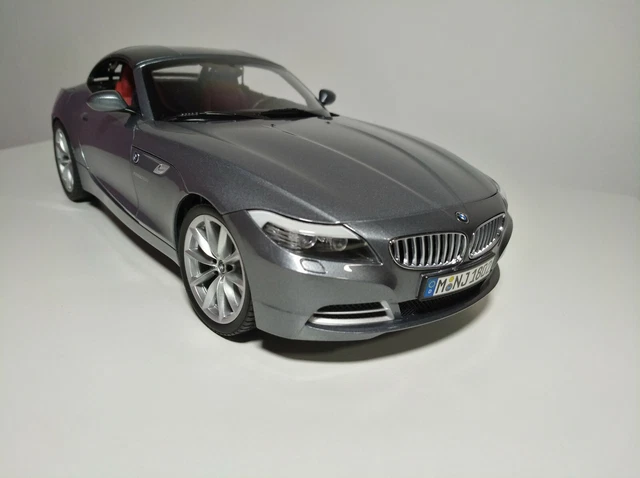 1/18 BMW Z4 sDrive 35i Spacegrey metallic / ミニカー