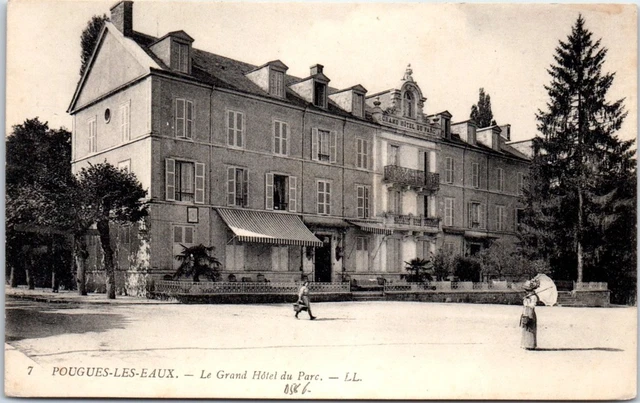 58 POUGUES LES EAUX - le grand hotel du parc.
