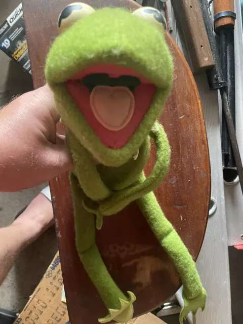1976/77 Fisher Price #850 Jim Henson Muppets Kermit The Frog Plush Toy Doll