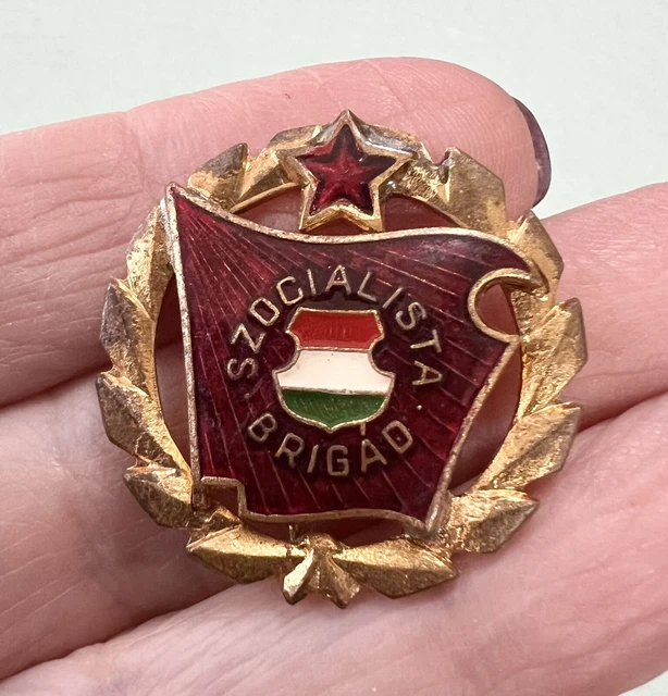 Vintage 1950’s Szocialista Brigad Hungarian Socialist Brigade Member Badge Pin