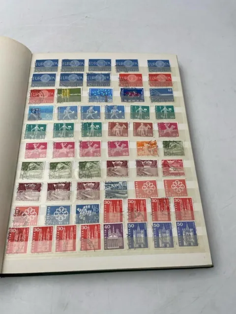 Briefmarken  aus aller Welt / Album / Deutschland / USA / Niederlande und mehr