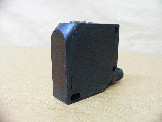 Balluff BOS0089 BOS 26K-PA-1HC-S4-C Photoelectric Sensor 10-30v-dc