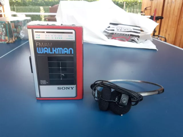 Sony Walkman WM-F31 Rosso Lettore a nastro e radio FM/AM da riparare