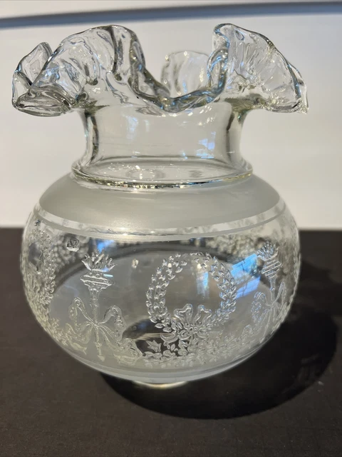 VIANNE VV Embossed Glass Globe Lamp Ruffle 8" Shade - Made in France (I Have 2)