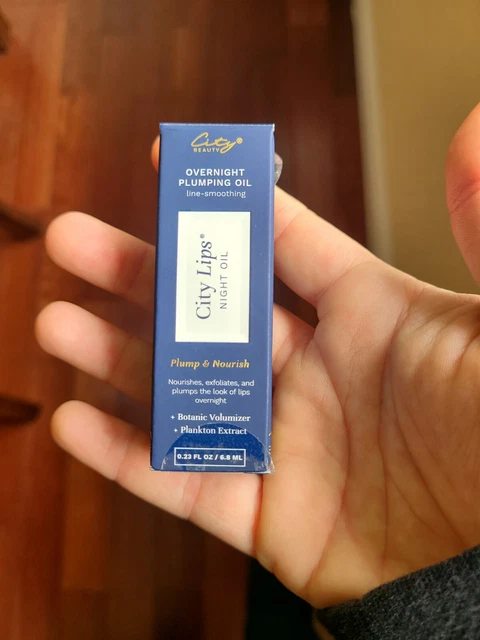Nuevo con etiquetas Labios de la ciudad durante la noche aceite rellenado 0,23 oz regordete y Nurioush