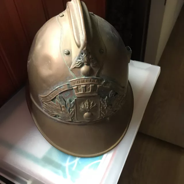 ancien casque de pompier dépt 76  en Cuivre  Mont St  Aignan En L’état