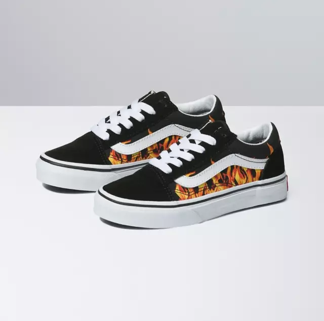 Vans Little Kids Old Skool Trainers / Black Flame / RRP £40