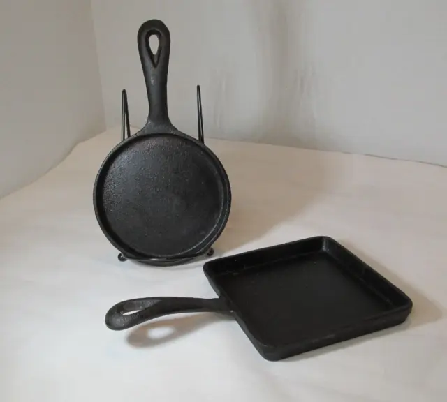 Pair 5 in Cast Iron Square Sandwich skillet Round 1 egg skillet Griddle