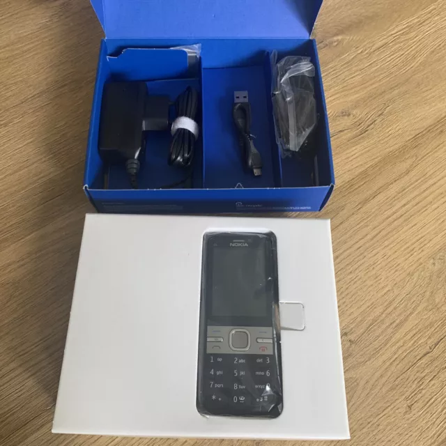 Nokia C5-00 (Ohne Simlock) Neu!!