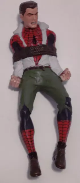 Tied up Peter Parker Diamond Select Statue Spiderman 2004 6.5 Inch