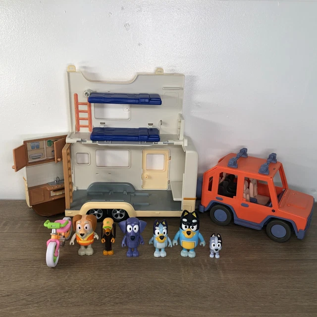 BLUEY TOYS FIGURES Lot Figurine Playset Family Cruiser Caravan Huge