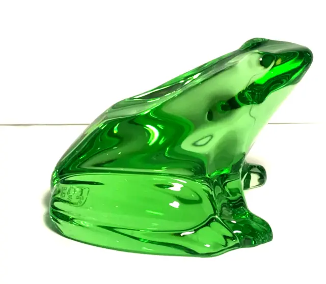 Baccarat Crystal France Solid Green Frog Figurine Paperweight 4" Long