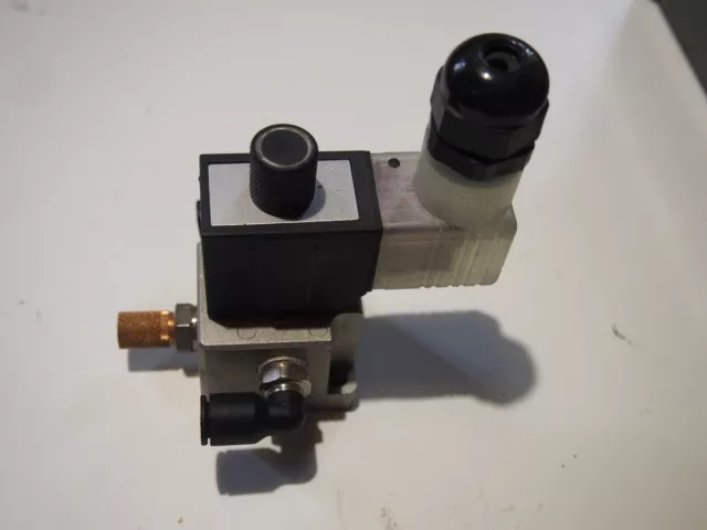 Distributeur pneumatique SMC EVT317 5DZ 02F Q