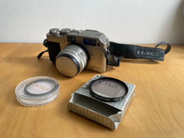 Contax G1 Kamera mit Objektiv Carl Zeiss Planar T 1:2 / 45 mm lens - neuwertig